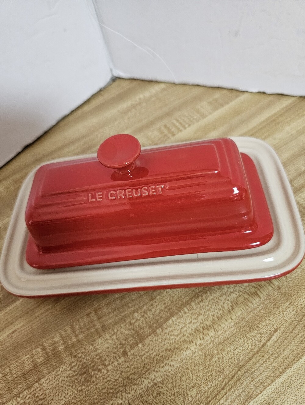 Le Creuset Heritage Covered Butter Dish Cerise Cherry Red Stoneware Lid 2-Pc